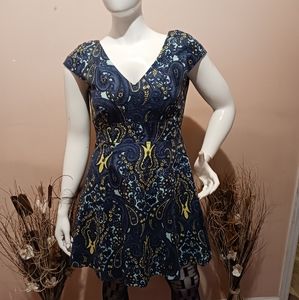 PLENTY DRESSES BY TRACY REESE